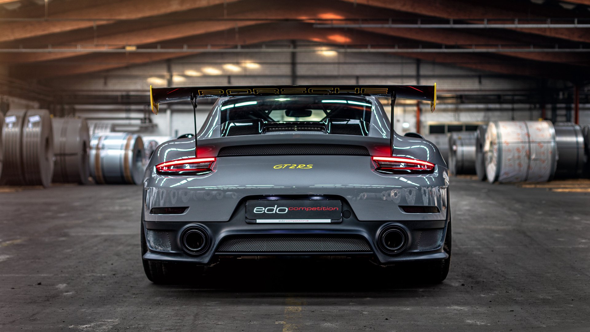 范戴克关键节点连续得分，佛罗伦萨防守锁死曼联，战术博弈下的胜负手