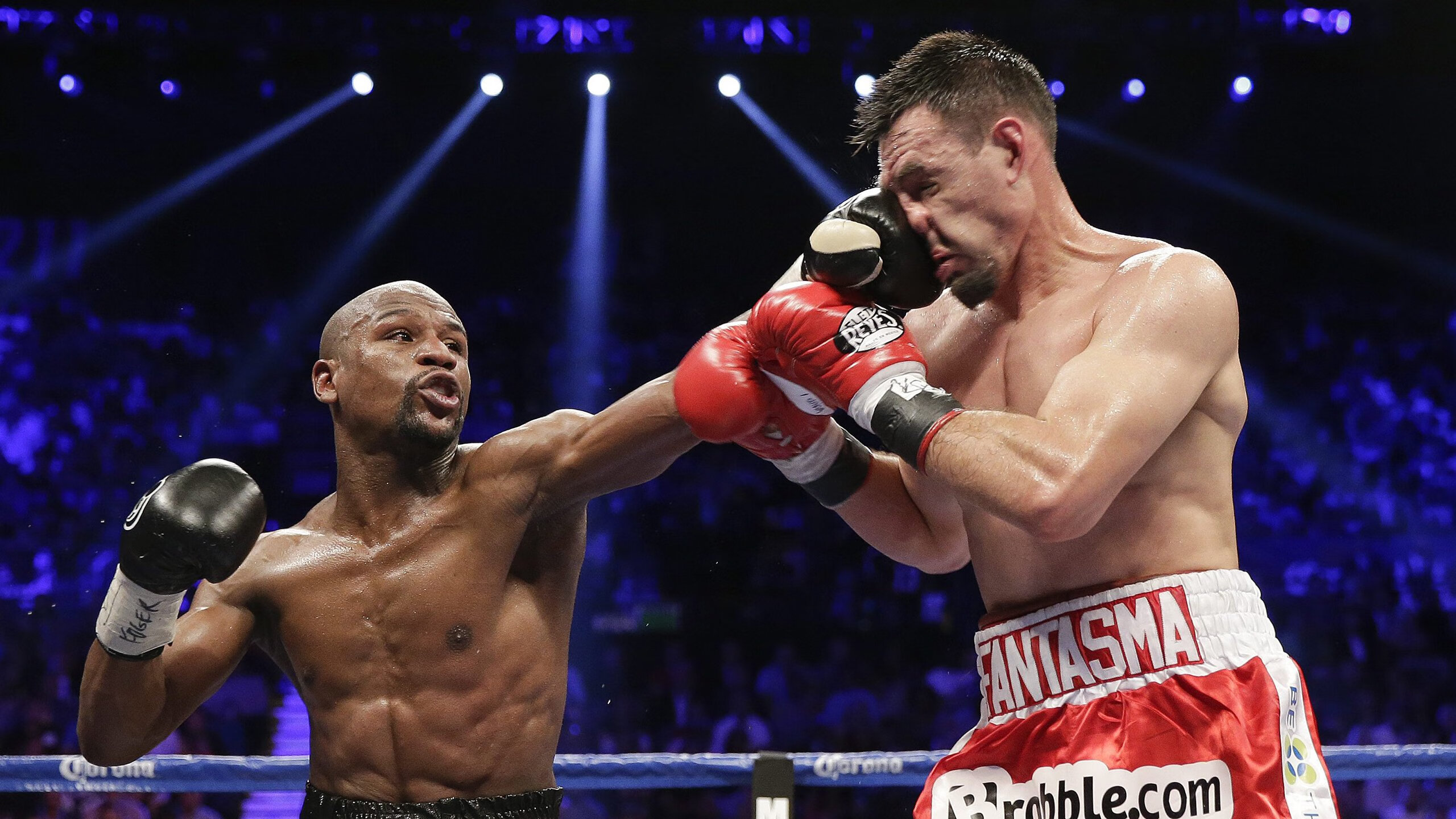 卡马文加生涯之夜闪耀摩纳哥，力克洪都拉斯展现唯一性光芒