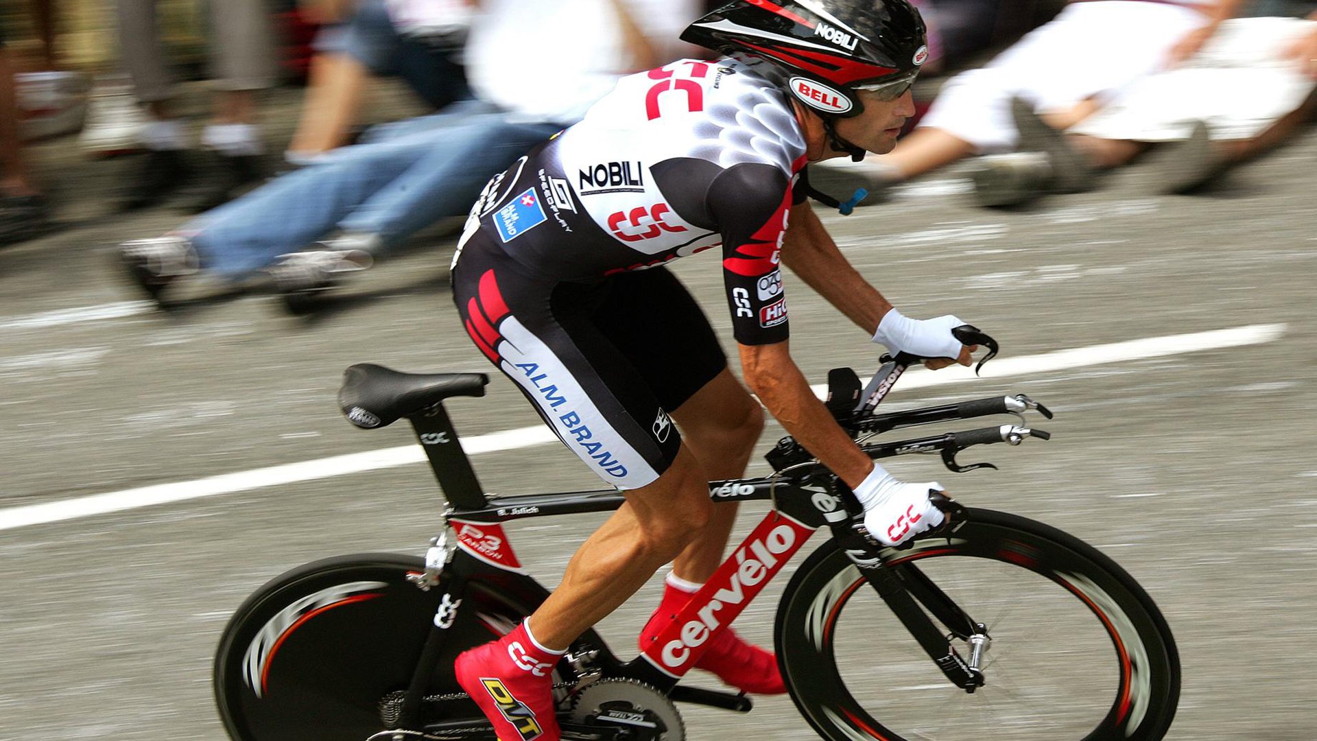 杜兰特完美演出，爵士主场力克新疆队